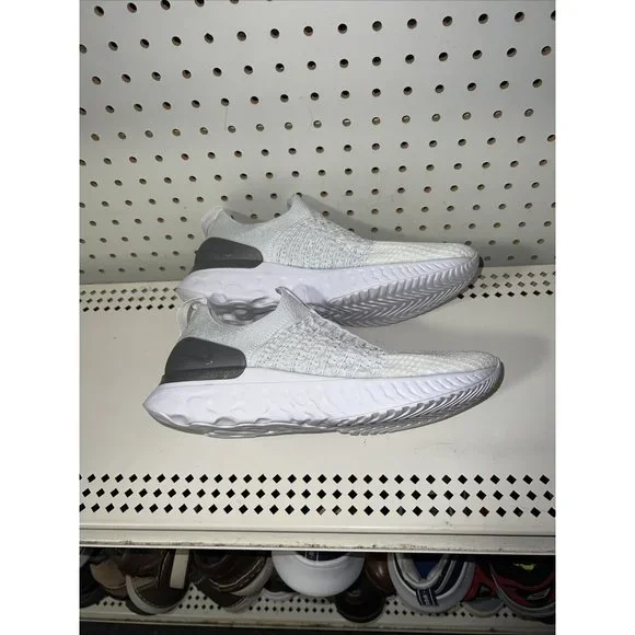 Nike React Phantom Run Flyknit 2 Womens Athletic Slip On Running Shoes Size 9.5 - Picture 5 of 8